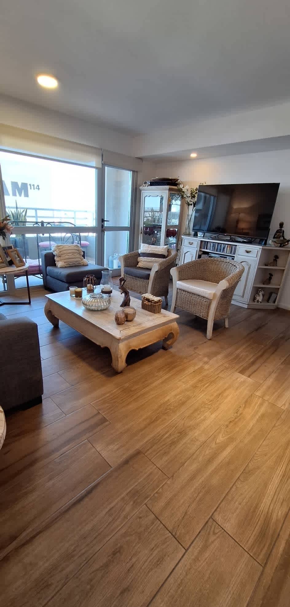 HIPOLITO IRIGOYEN Y PRIMERO DE MAYO