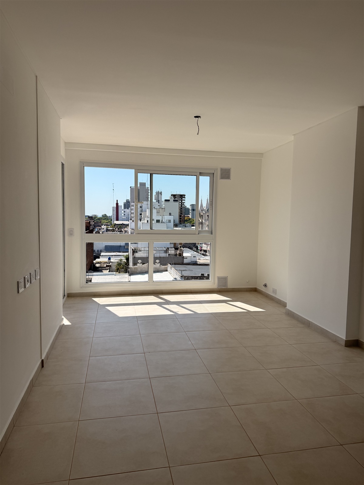 9 DE JULIO 2600 (TORRE JULIA)